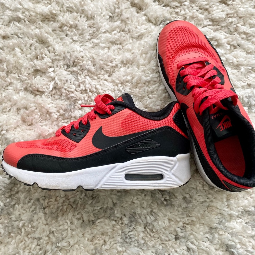 Red & Black Nike Air Max Sneakers